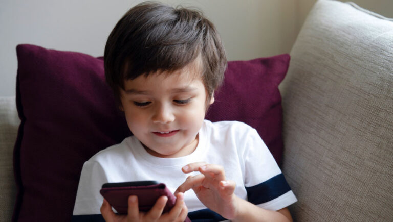 Keeping Track of Your Kids: The Best Parental Control Apps for Smartphones